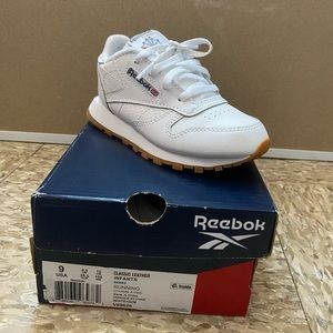 Brand new worn once white Reebok